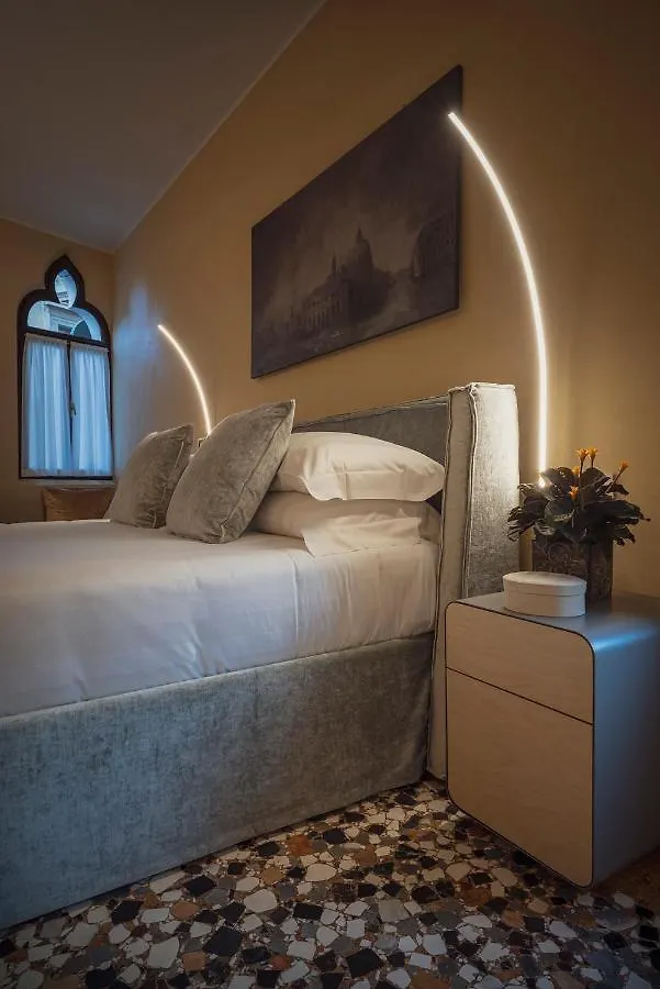 Cinqueteste Luxury Home Venice 2*,  Italy