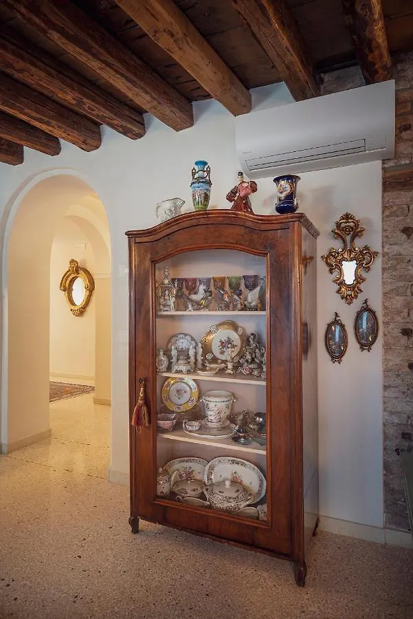 Cinqueteste Luxury Home Venice Guest house