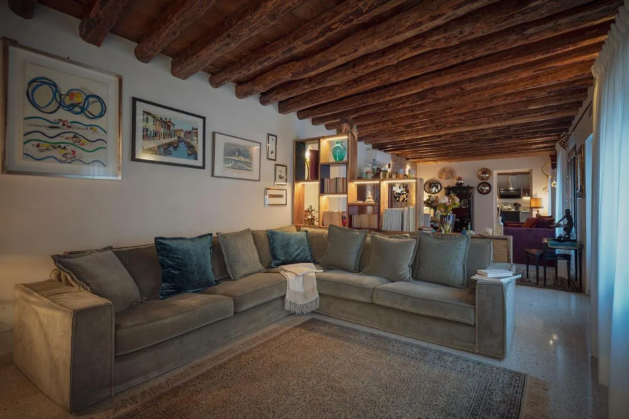 Cinqueteste Luxury Home Venice Italy