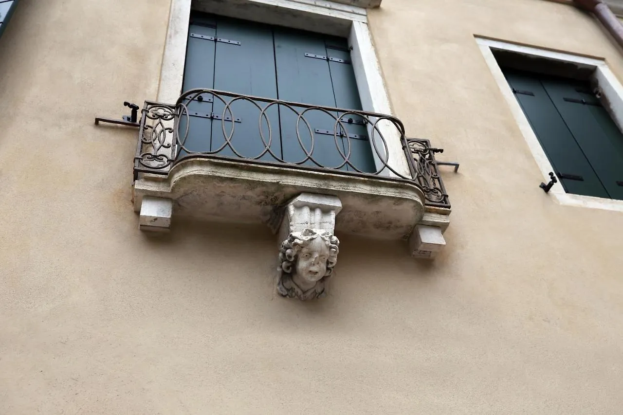 Cinqueteste Luxury Home Venice 2*,