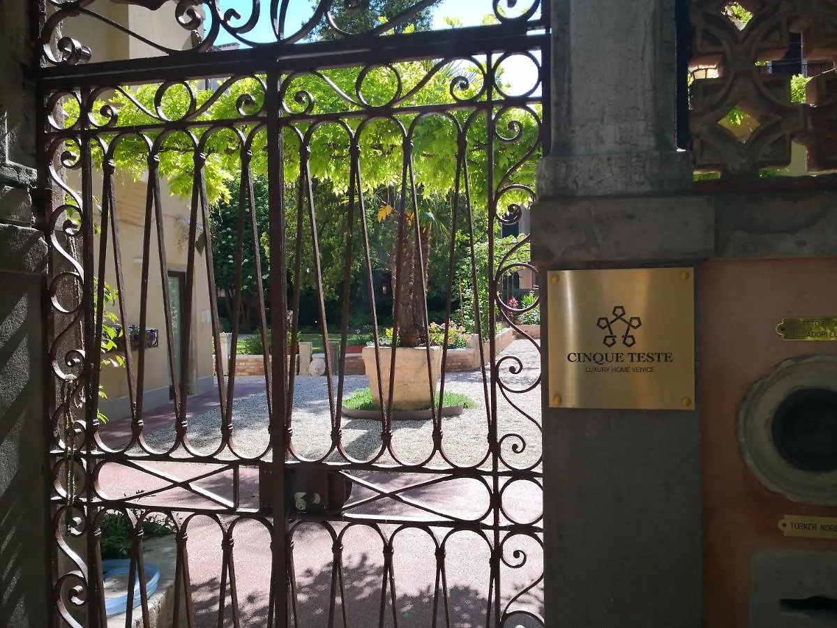 Cinqueteste Luxury Home Venice 2*,  Italy