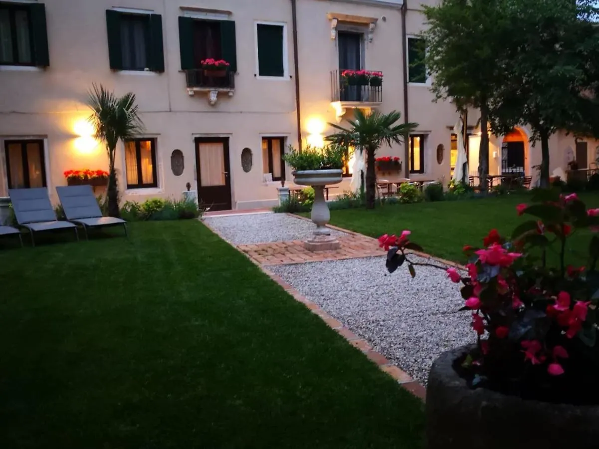 Cinqueteste Luxury Home Venice 2*,  Italy