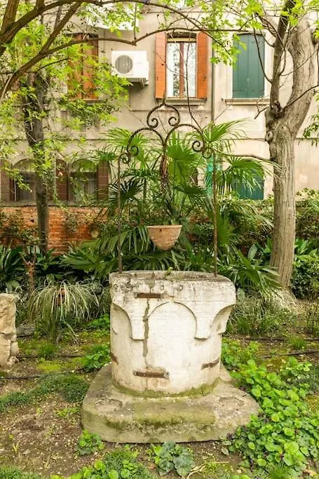 Guest house Cinqueteste Luxury Home Venice