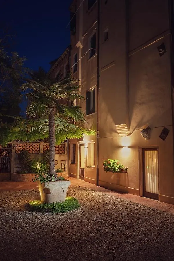 Cinqueteste Luxury Home Venice Guest house